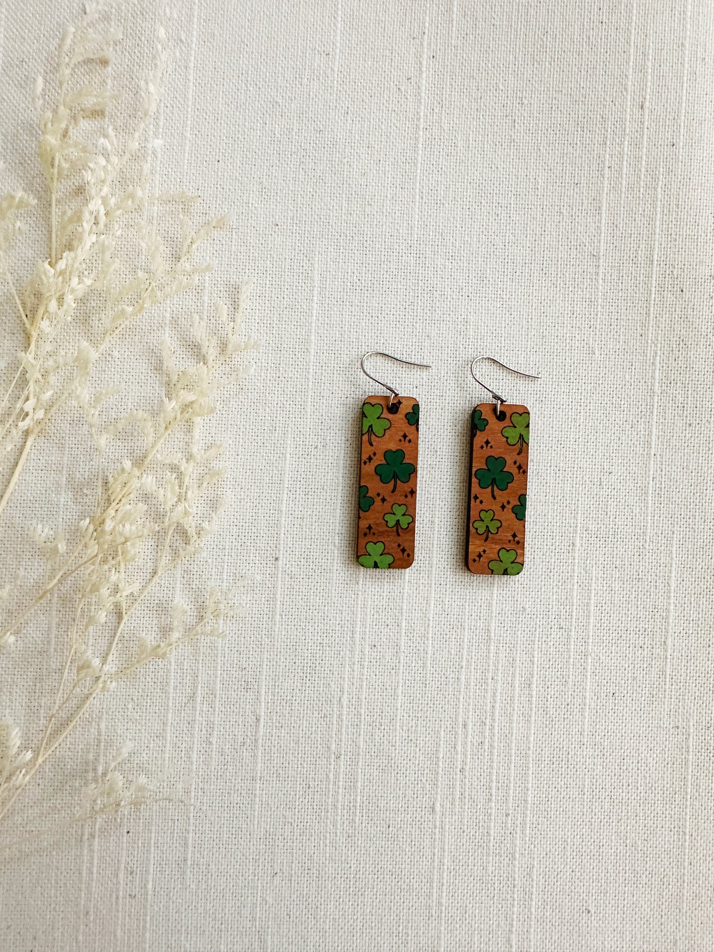 Shamrock Scattered Wood Dangle