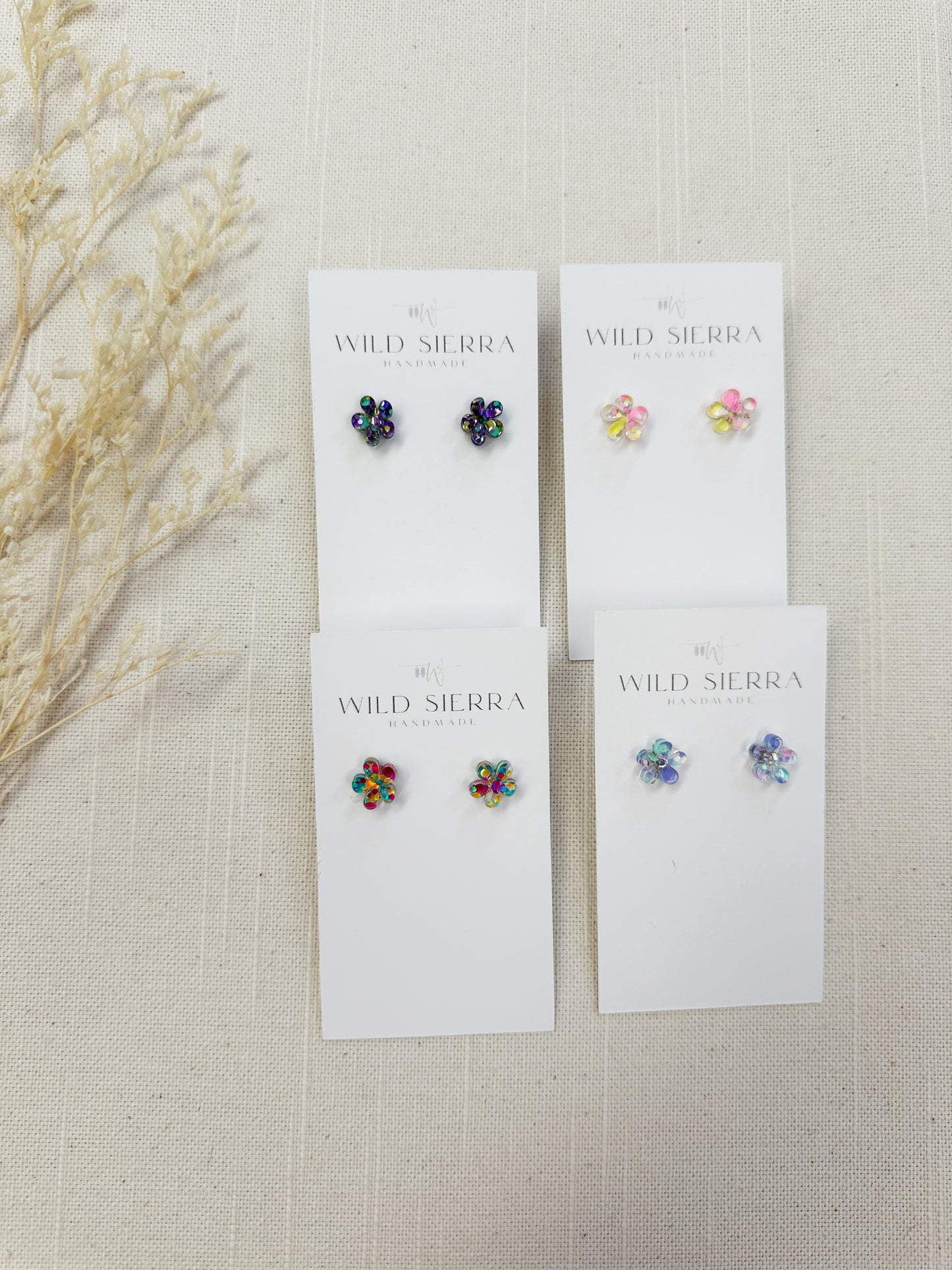 Acrylic Retro Flower Stud