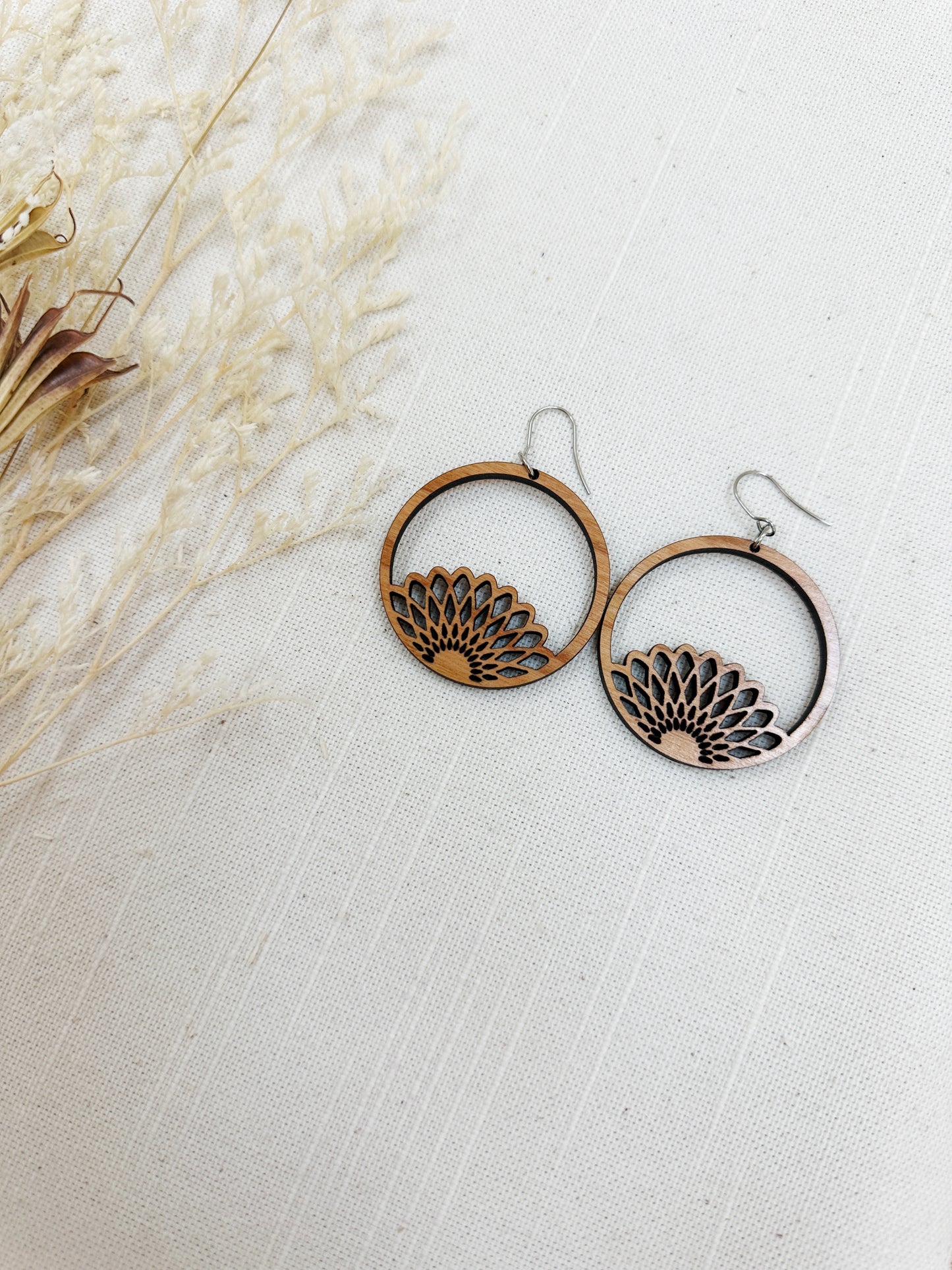 Wood Daisy Hoop