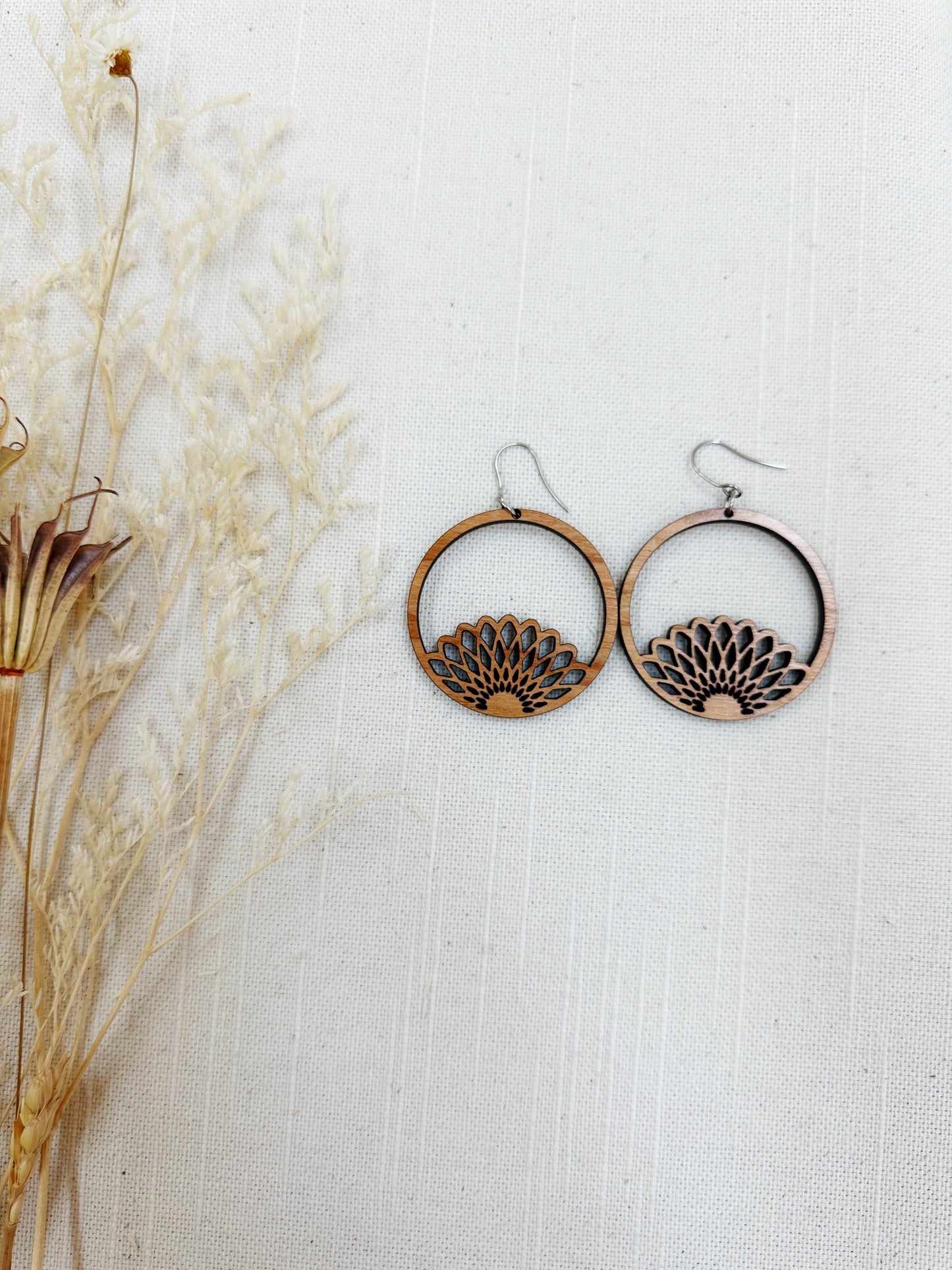 Wood Daisy Hoop