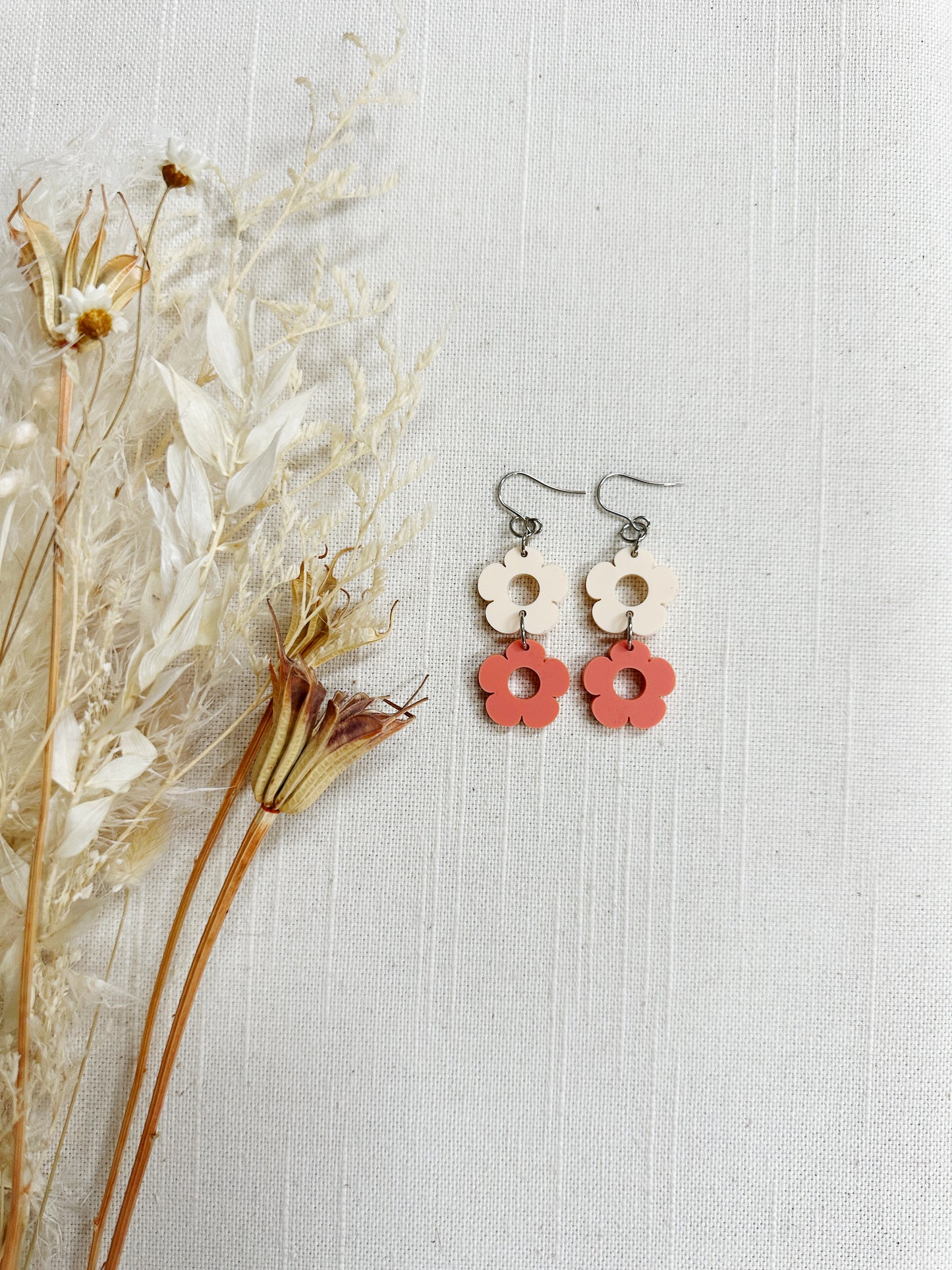 Double Acrylic Daisy