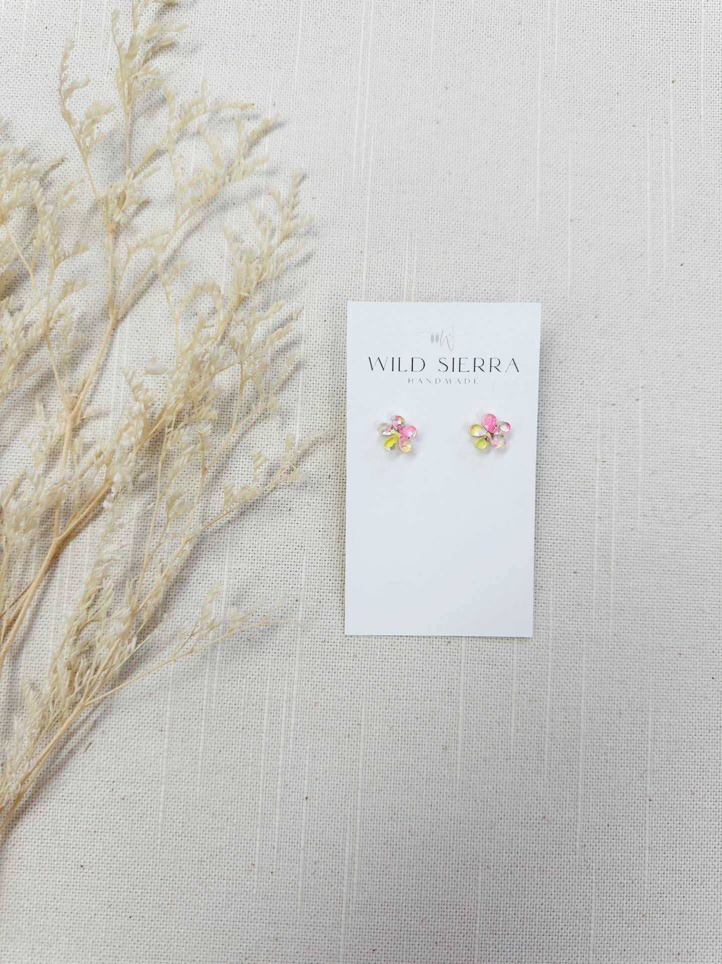 Acrylic Retro Flower Stud