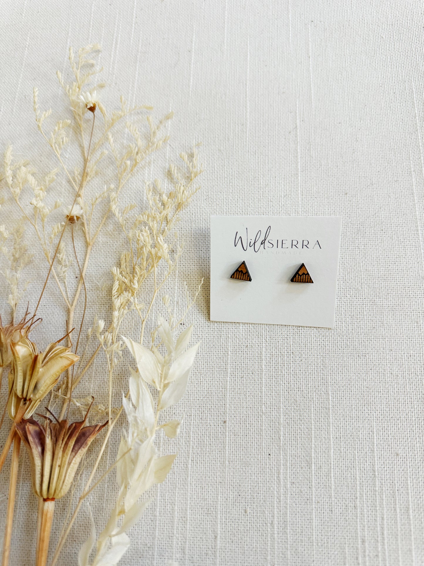 Mountain Peak Wood Stud