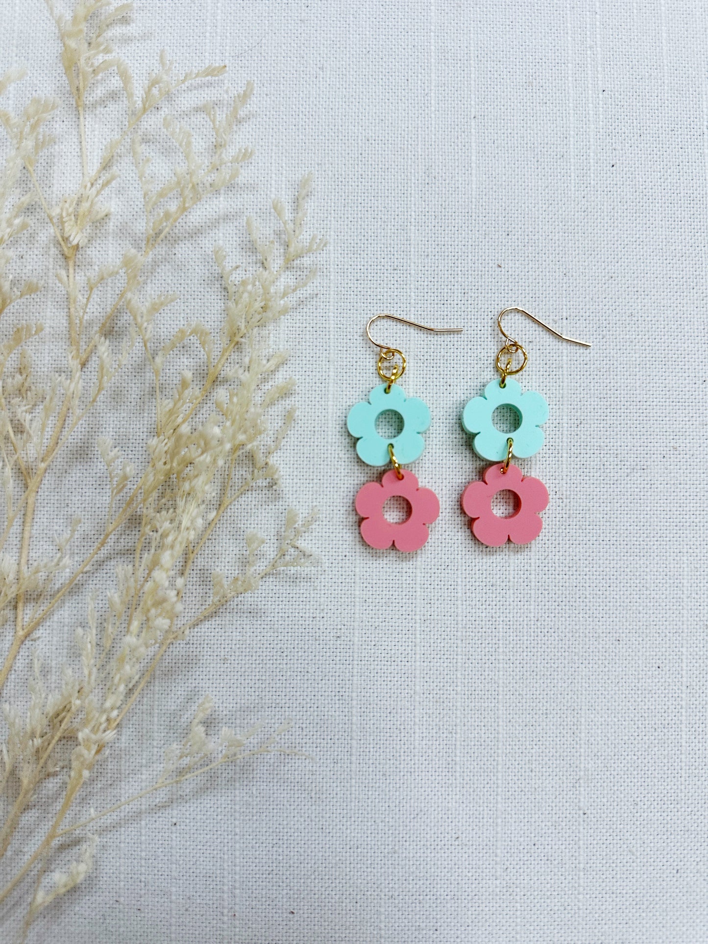 Double Acrylic Daisy