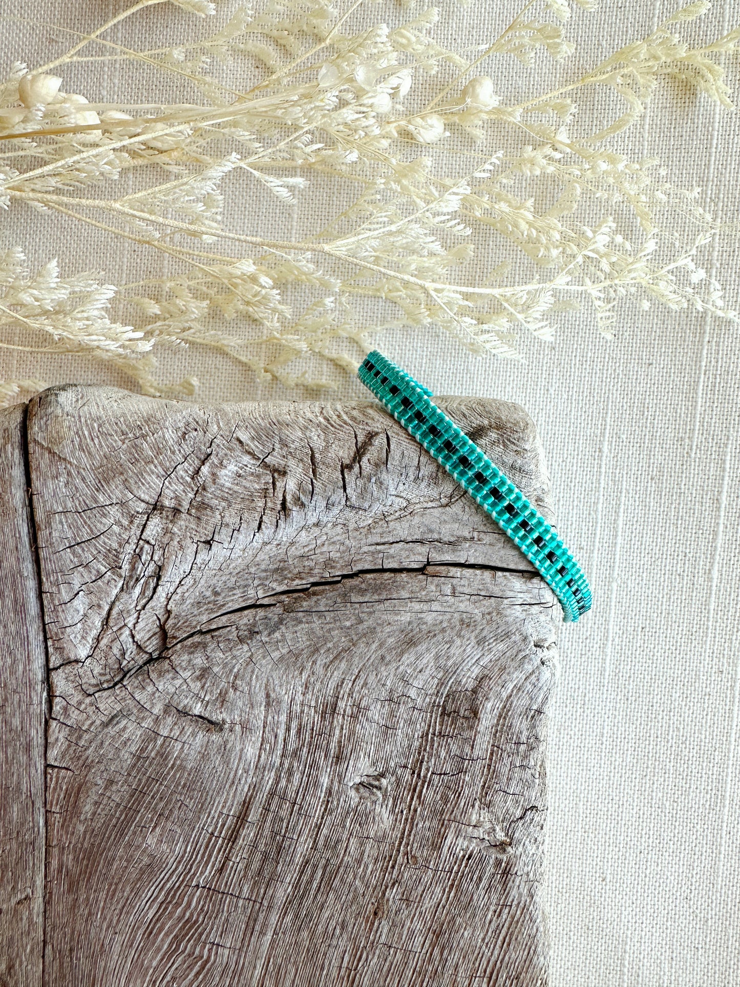 Small Stripe Beaded Bracelet 1