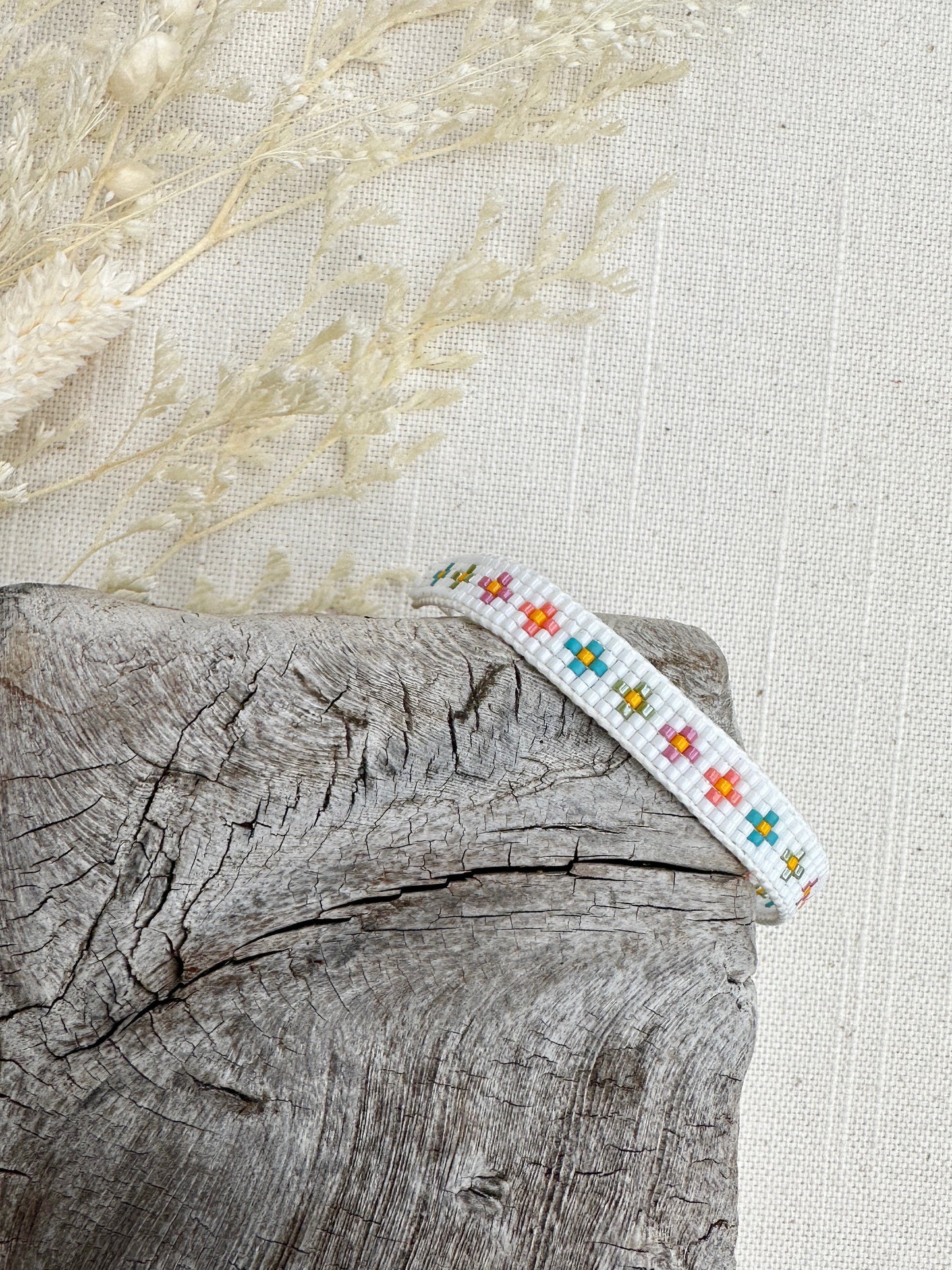 Daisy Chain Woven Bracelet