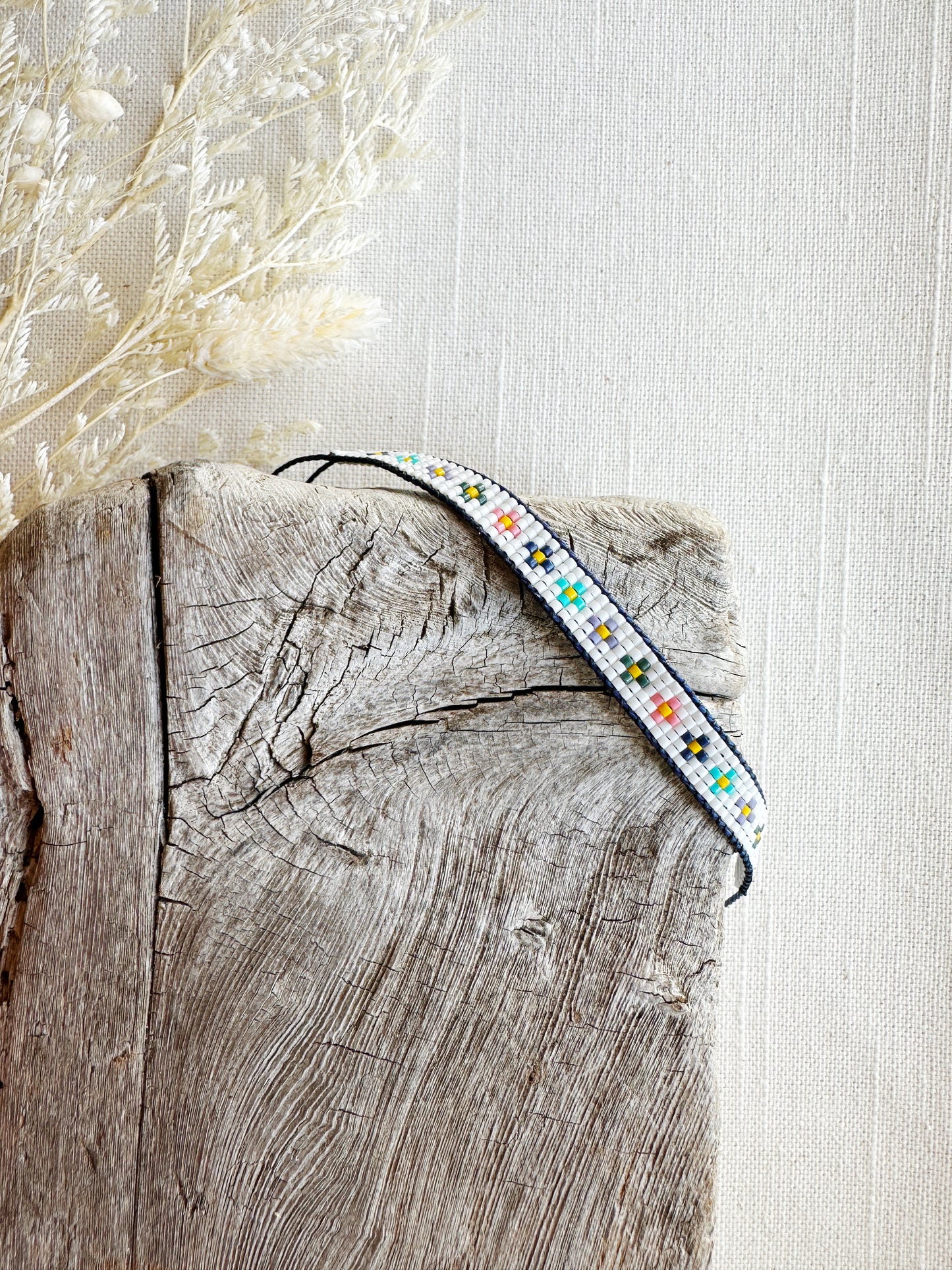 Daisy Chain Woven Bracelet