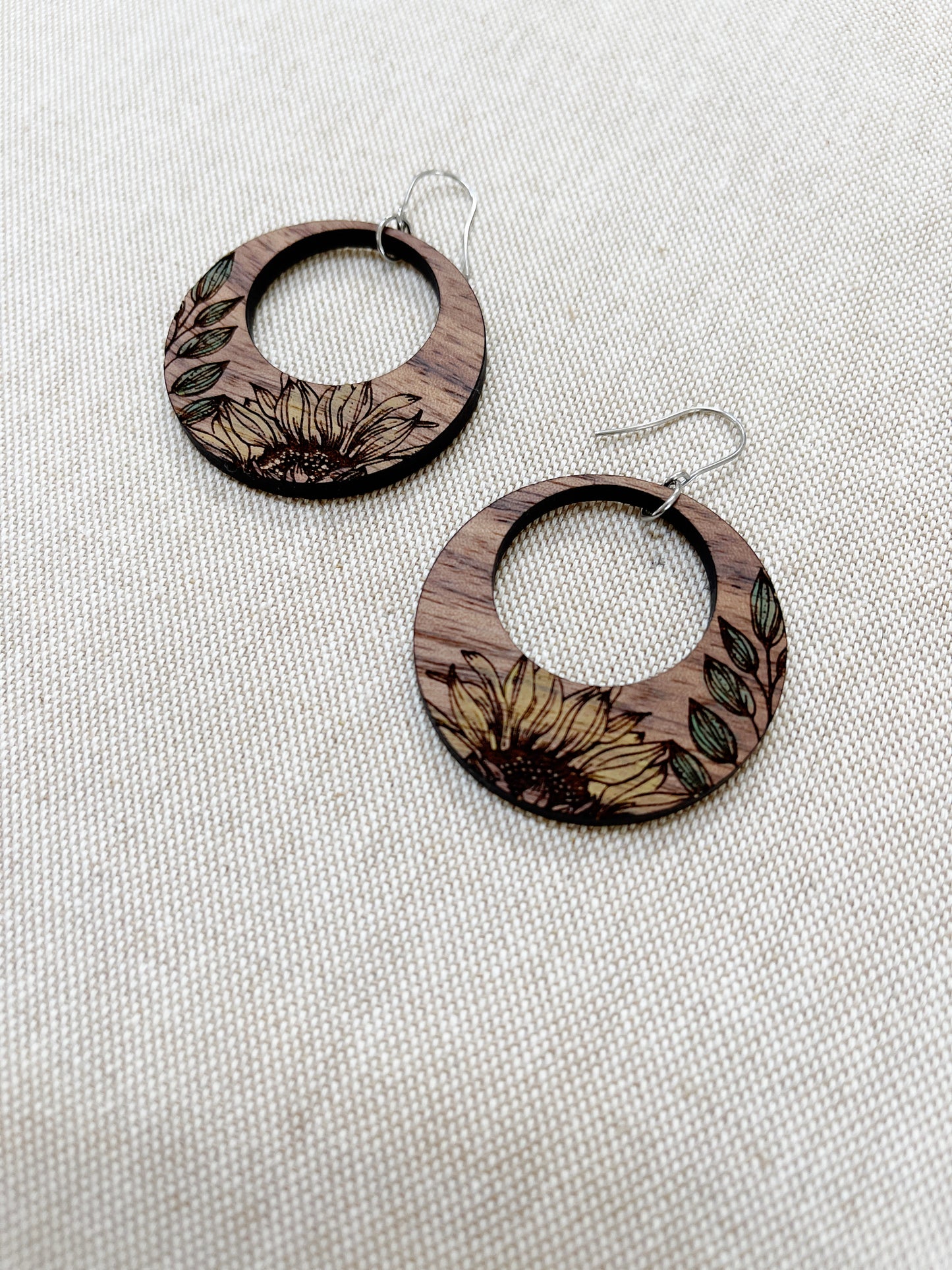 Wood Sunflower Circle