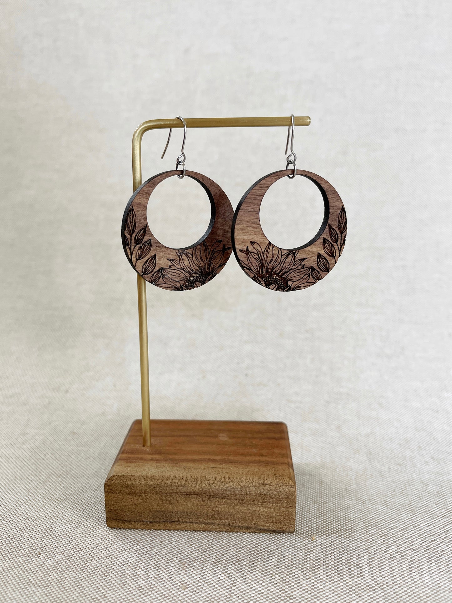 Wood Sunflower Circle
