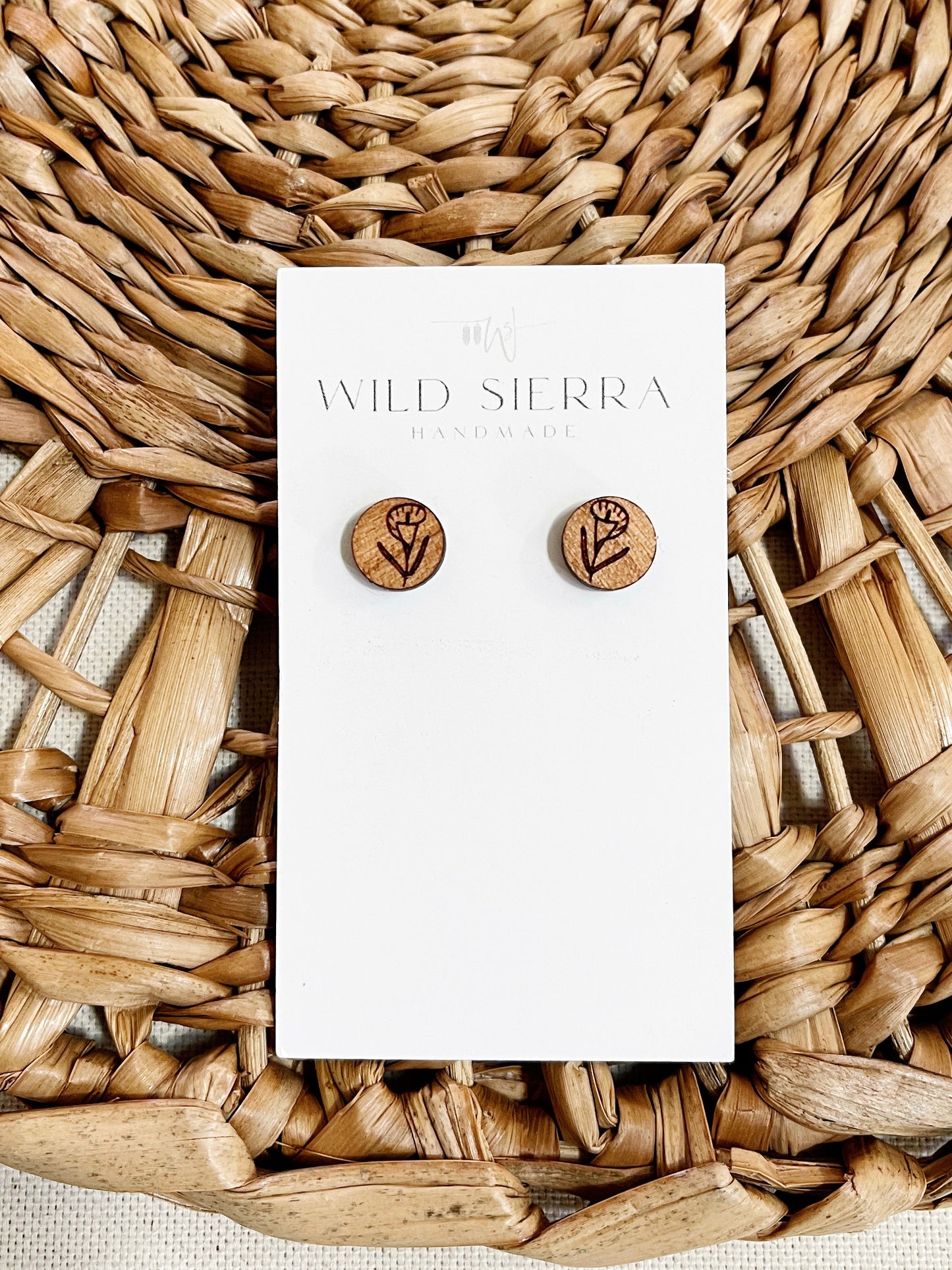 Nature Wood Studs