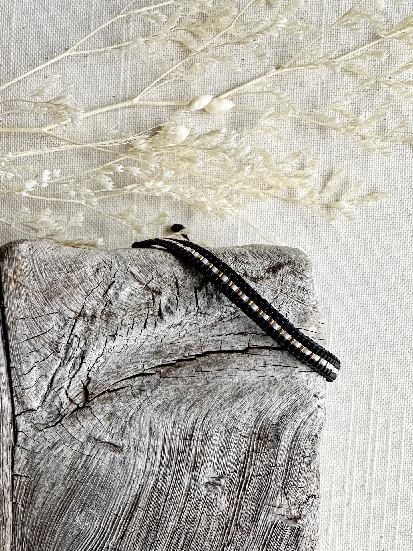Small Stripe Beaded Bracelet 1