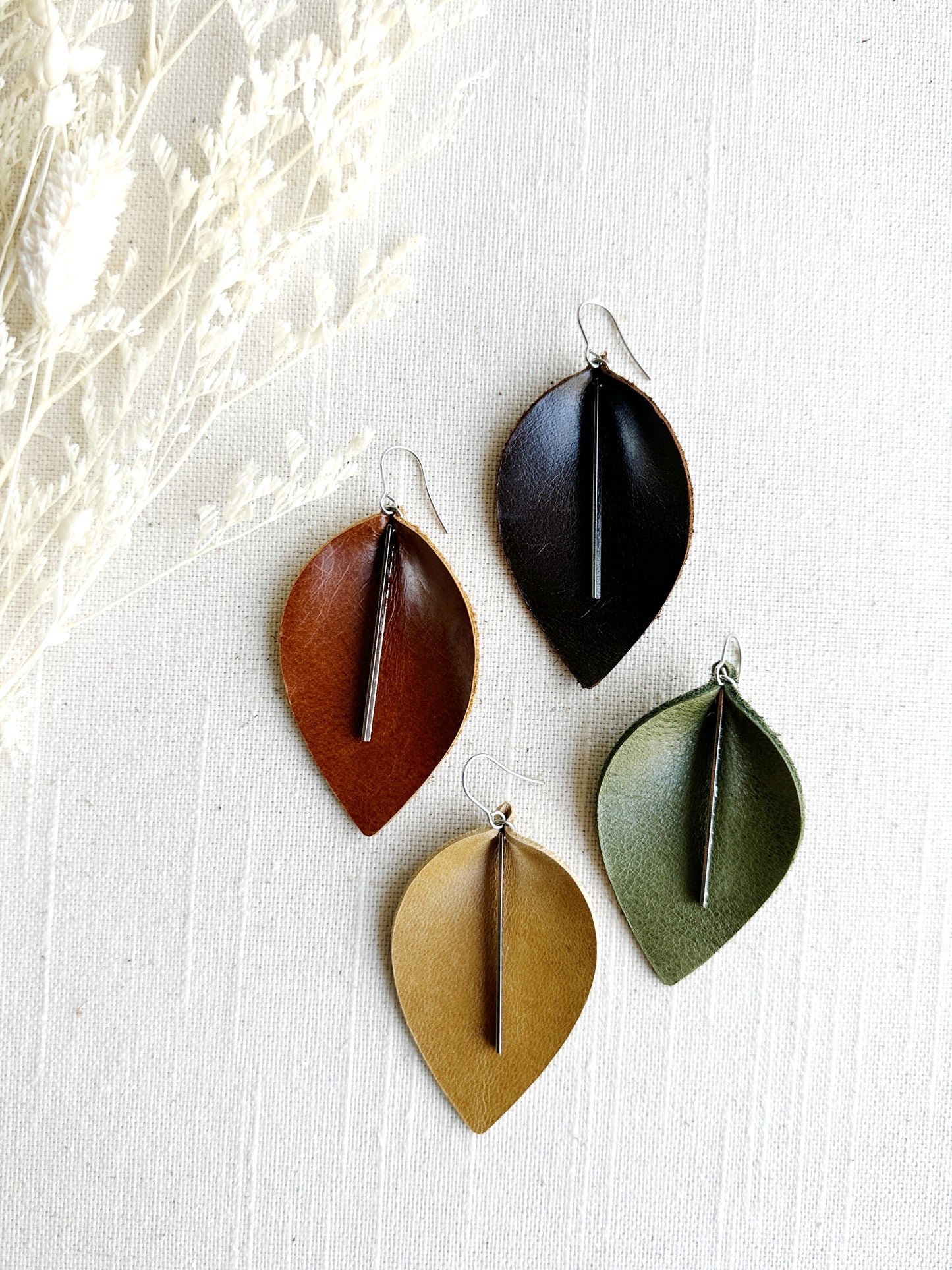 Leather Leaf with Stainless Steel Bar