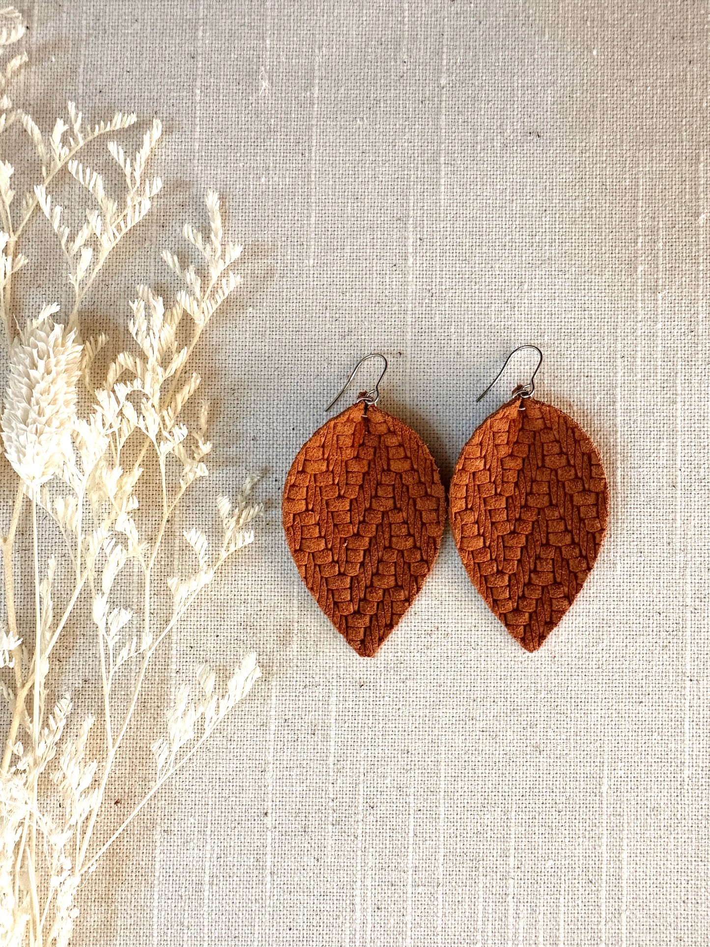 Knit Leather Leaf