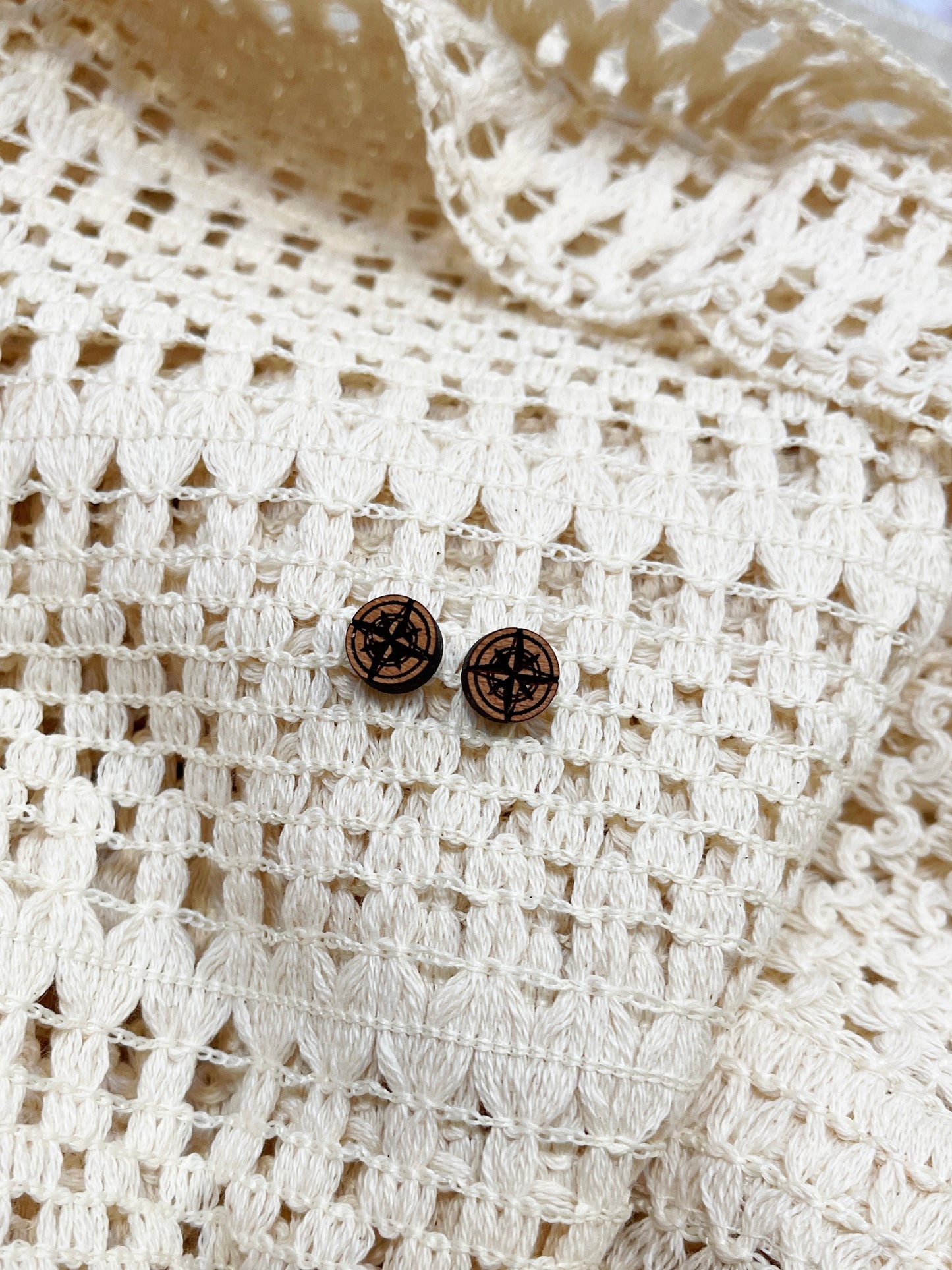 Compass wood stud