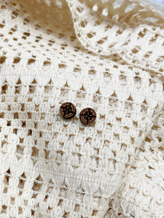 Compass wood stud