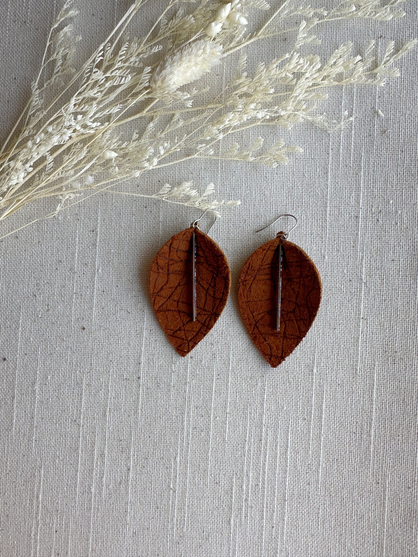 Leather Leaf with Stainless Steel Bar