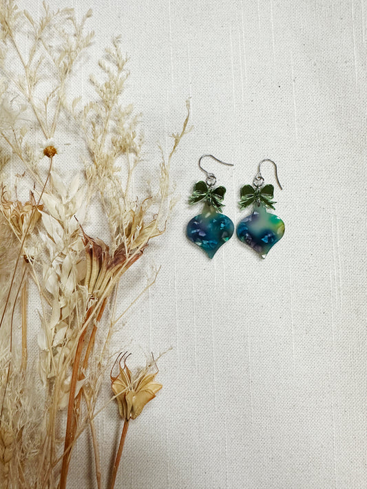 Teardrop Ornament