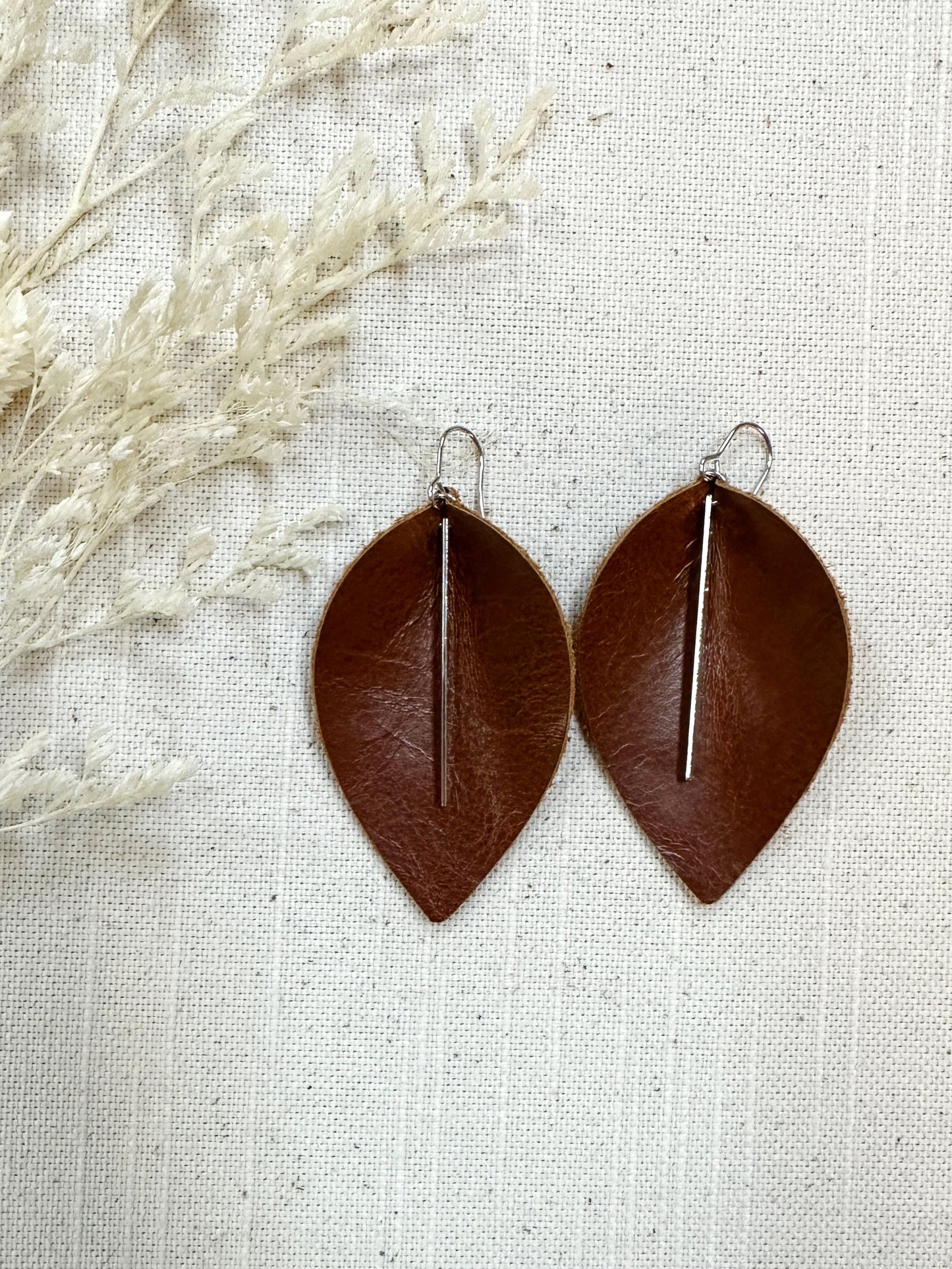 Leather Leaf with Stainless Steel Bar